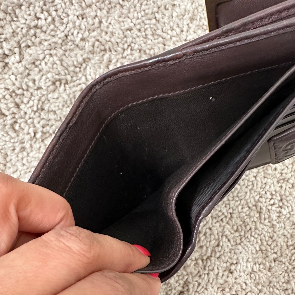 Authentic Genuine Leather GG Wallet - Picture 6 of 13